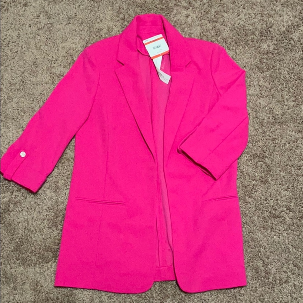 HOT PINK BLAZER!
